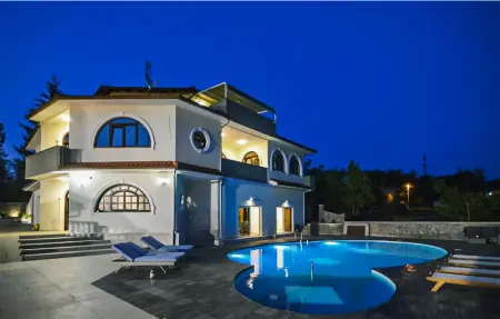 Location Maison à Jurdani 12 personnes