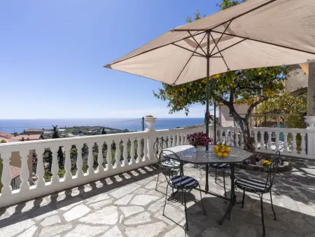 Location Maison à Terzorio 4 personnes