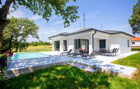 Location Maison à Rasa 6 personnes