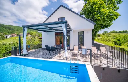 Location Maison à Ivancici 8 personnes