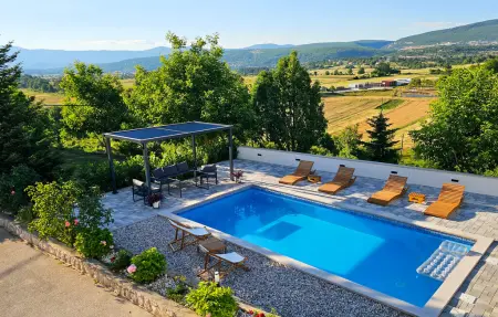 Location Maison à Gornji Vinjani 9 personnes