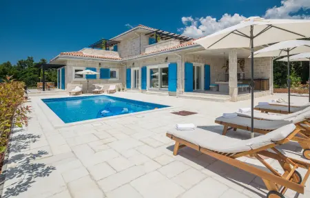 Location Maison à Pifari 9 personnes