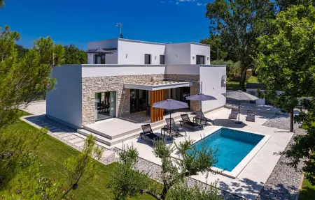 Location Maison à Marasi 6 personnes