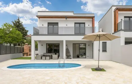 Location Maison à Labin 8 personnes