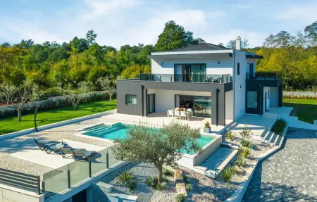 Location Maison à Barban 8 personnes