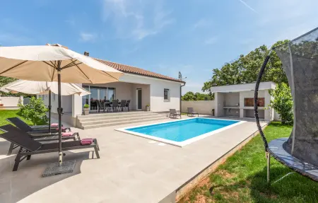 Location Maison à Galizana 6 personnes