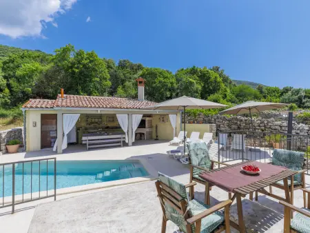 Location Maison à Labin 8 personnes