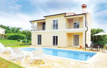 Location Maison à Labin 8 personnes