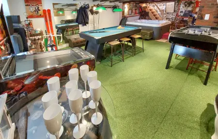 Location Maison à Margerie Chantagret 14 personnes