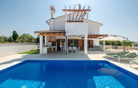 Location Maison à Kavran 6 personnes