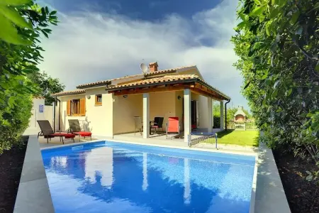 Location Maison à Liznjan 5 personnes