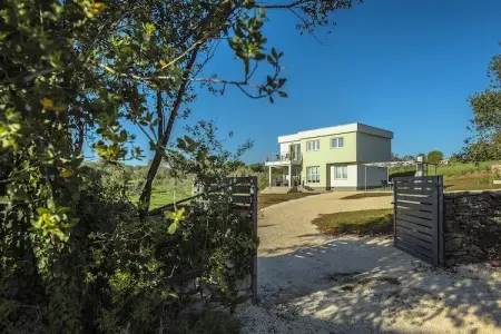 Location Maison à GALIŽANA 8 personnes