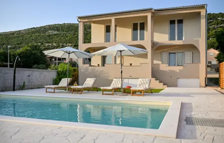 Location Maison à Pakostane 6 personnes