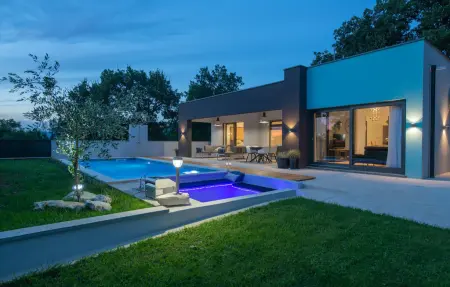 Location Maison à Krsan 4 personnes