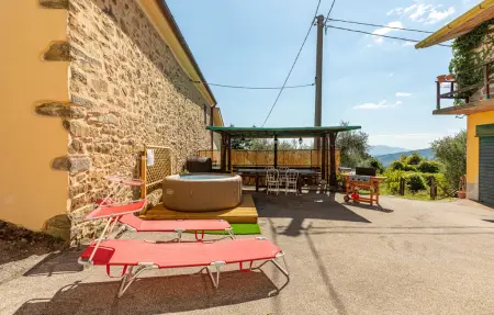 Location Maison à Marliana 6 personnes