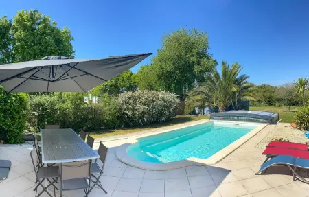 Location Maison à Sainte Gemme La Plaine 8 personnes