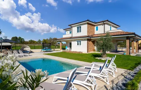 Location Maison à Nedescina 8 personnes