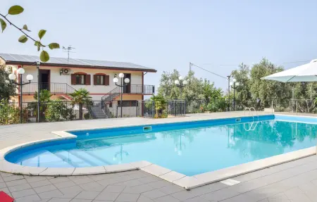 Location Maison à Caronia 15 personnes