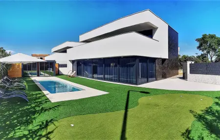 Location Maison à Vir 13 personnes