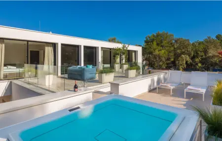 Location Maison à Pakostane 10 personnes