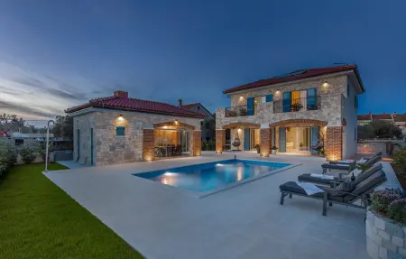 Location Maison à Sukosan 8 personnes