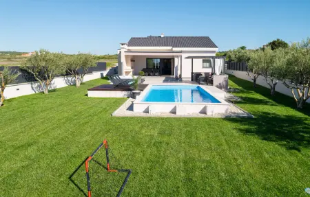 Location Maison à Ljubac 8 personnes