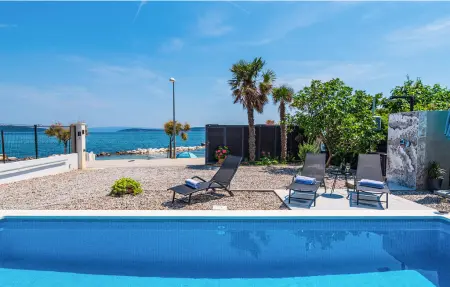 Location Maison à Kastel Stafilic 8 personnes