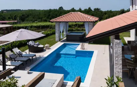 Location Maison à Visnjan 8 personnes