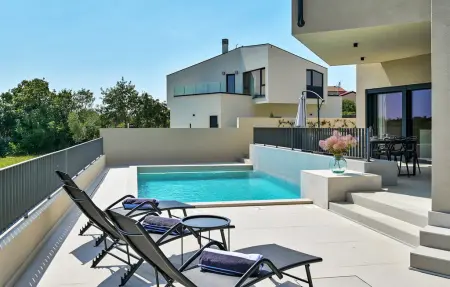 Location Maison à Vabriga 8 personnes