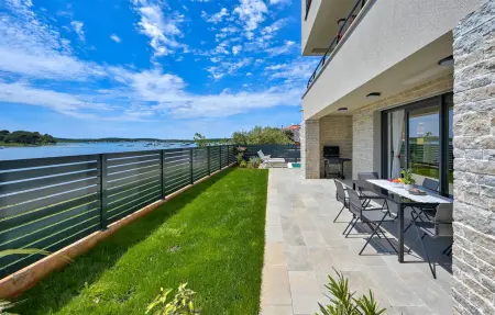 Location Maison à Medulin 14 personnes