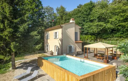 Location Maison à Calci (PI) 6 personnes