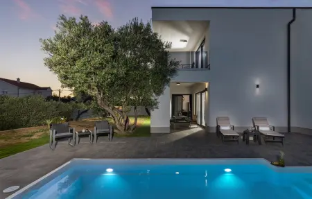 Location Maison à Rab 8 personnes