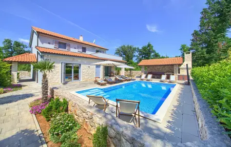 Location Maison à Kras 11 personnes