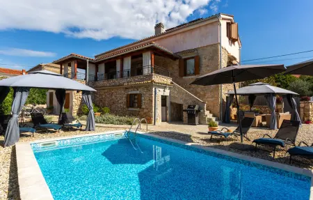 Location Maison à Polje 7 personnes