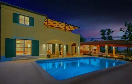 Location Maison à Butkovici 9 personnes