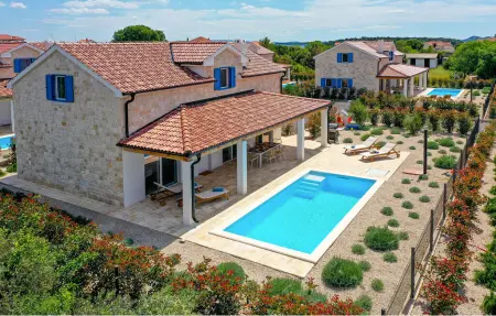 Location Maison à Pasman 6 personnes