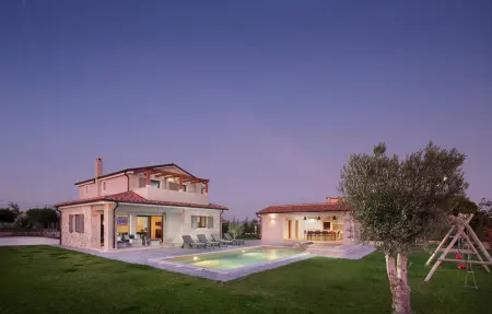 Location Maison à Marcana 8 personnes