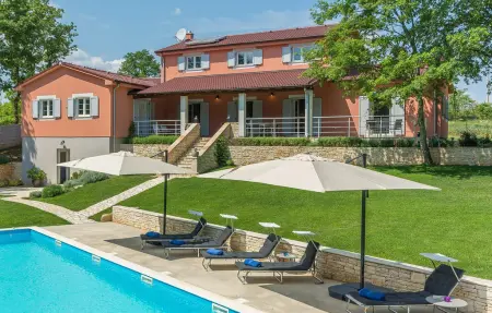 Location Maison à Modrusani 10 personnes