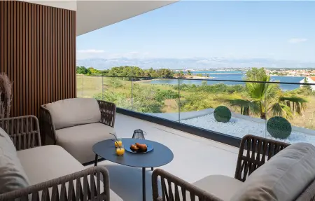 Location Maison à Nin 8 personnes