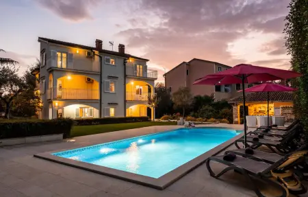 Location Maison à Porec 12 personnes