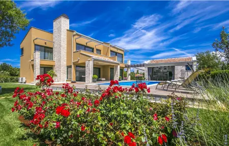 Location Maison à Perini 10 personnes