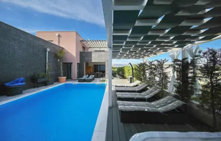 Location Maison à Nin 8 personnes