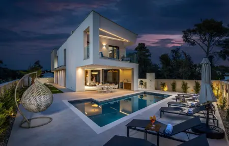 Location Maison à Petrcane 8 personnes