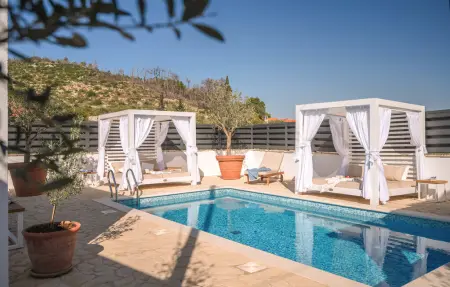 Location Maison à Vrbanj 8 personnes