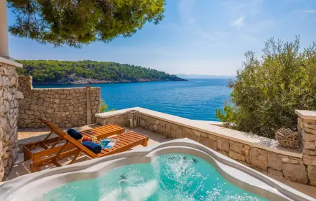 Location Maison à Milna 6 personnes