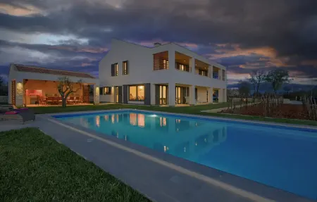 Location Maison à Svetvincenat 11 personnes