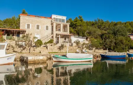 Location Maison à Tri Luke 14 personnes