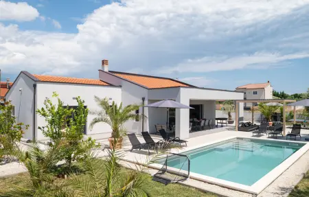 Location Maison à Marcana 6 personnes