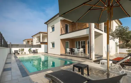 Location Maison à Pula 8 personnes