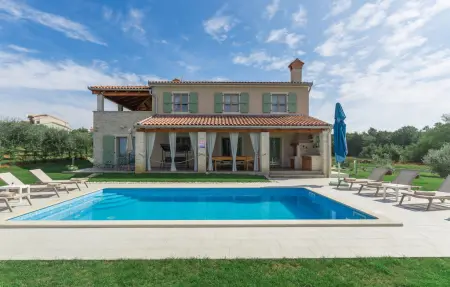 Location Maison à Visnjan 8 personnes